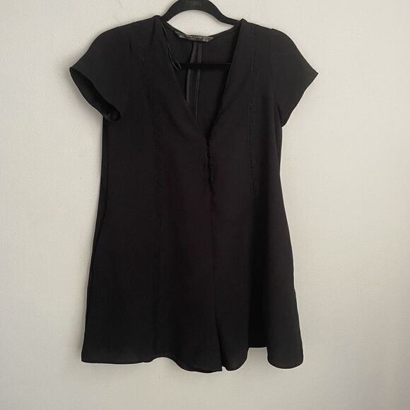 ZARA Black V-Neck Crepe play suit romper - Picture 8 of 15
